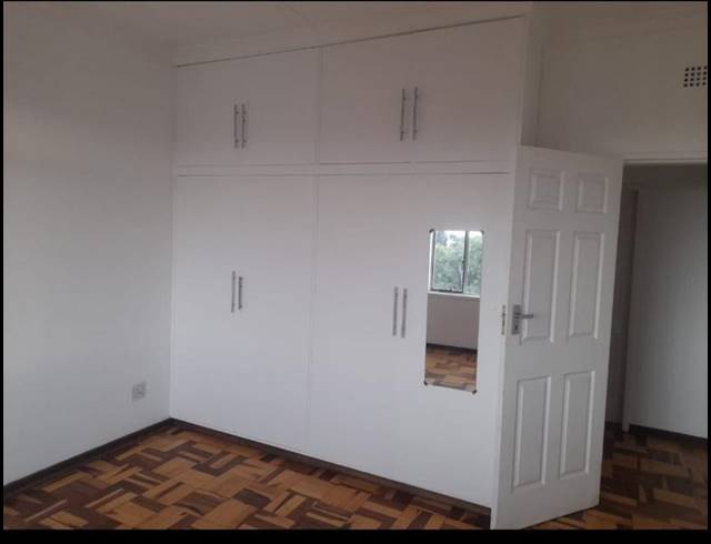 2 BEDROOM APARTMENT FOR SALE IN KENSINGTON